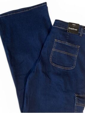 bebe Women’s Dark Indigo Wide Leg Distressed Cargo Jeans Size 10/30